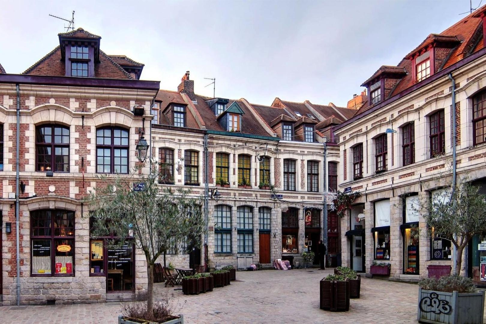 Lille Hypercentre / Gares - Superbe Studio Equipe エクステリア 写真